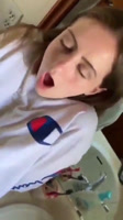 Hermosa cara que lo hace cuando lo penetran