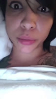 Mami Jordan muestra las tetas
