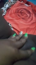 Negro dando amor en su popola
