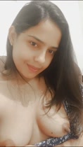 Rica Latina Milf muestra sus tetas y pezones