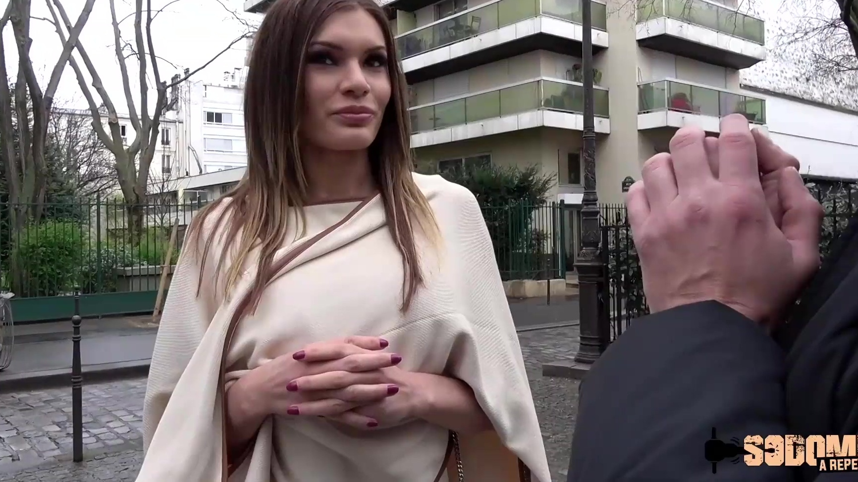 Brutal culo de la modelo Kitana Lure en lencería erótica