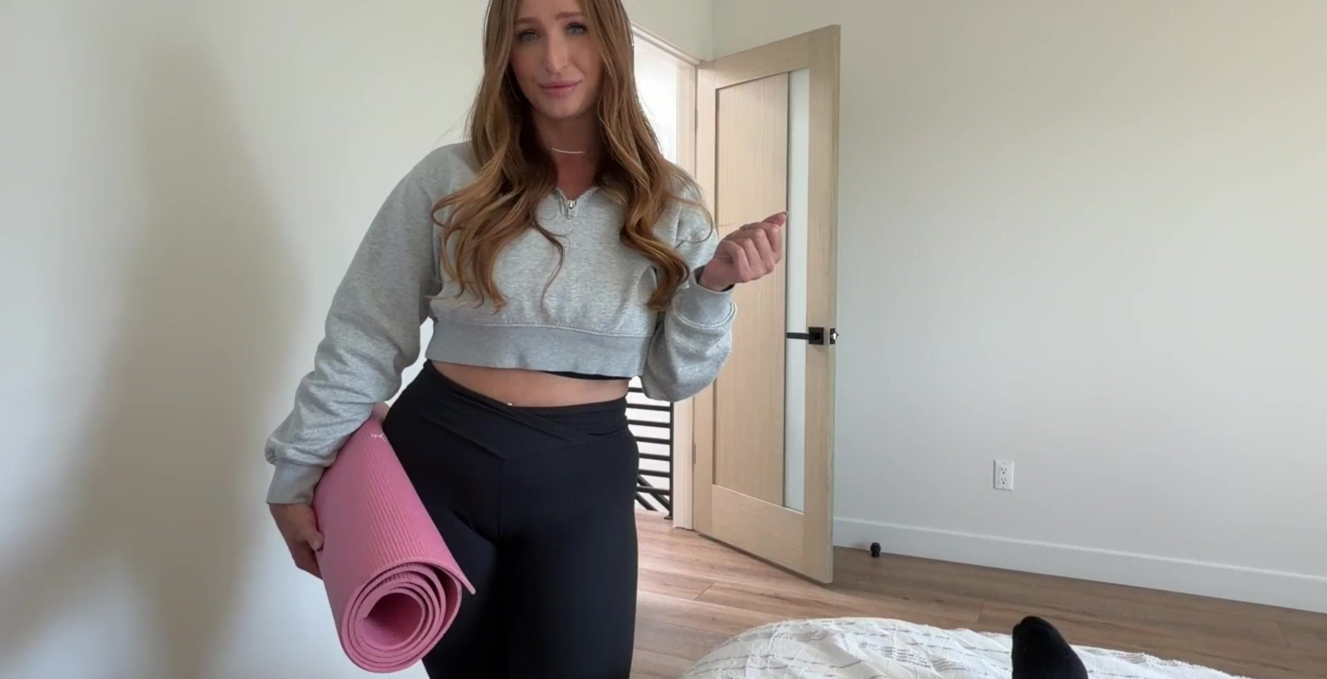 Cuando me hice monja cometí adulterio con mi madrastra porque vi su gran trasero.