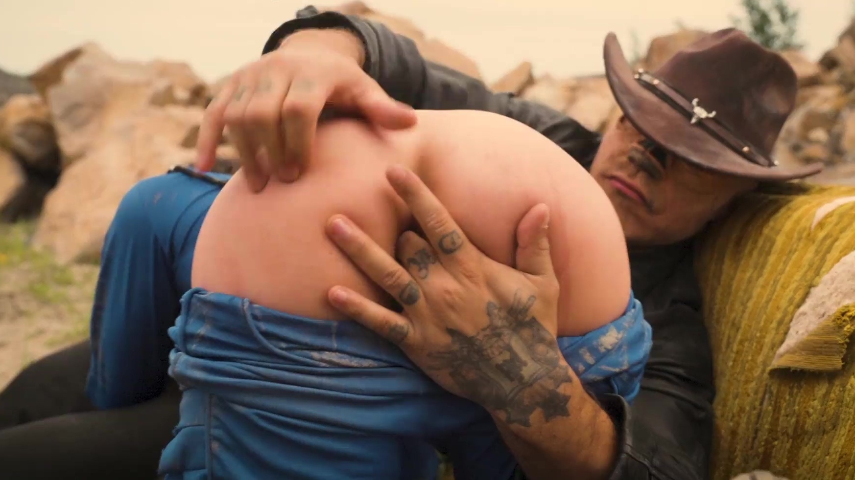 Fallout xxx – Lucy es capturada por Ghoul Cooper en Wasteland