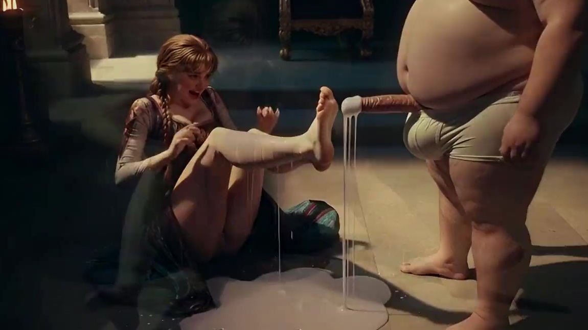 La princesa de hadas ai derramó semen completamente sobre la polla del chico gordo.