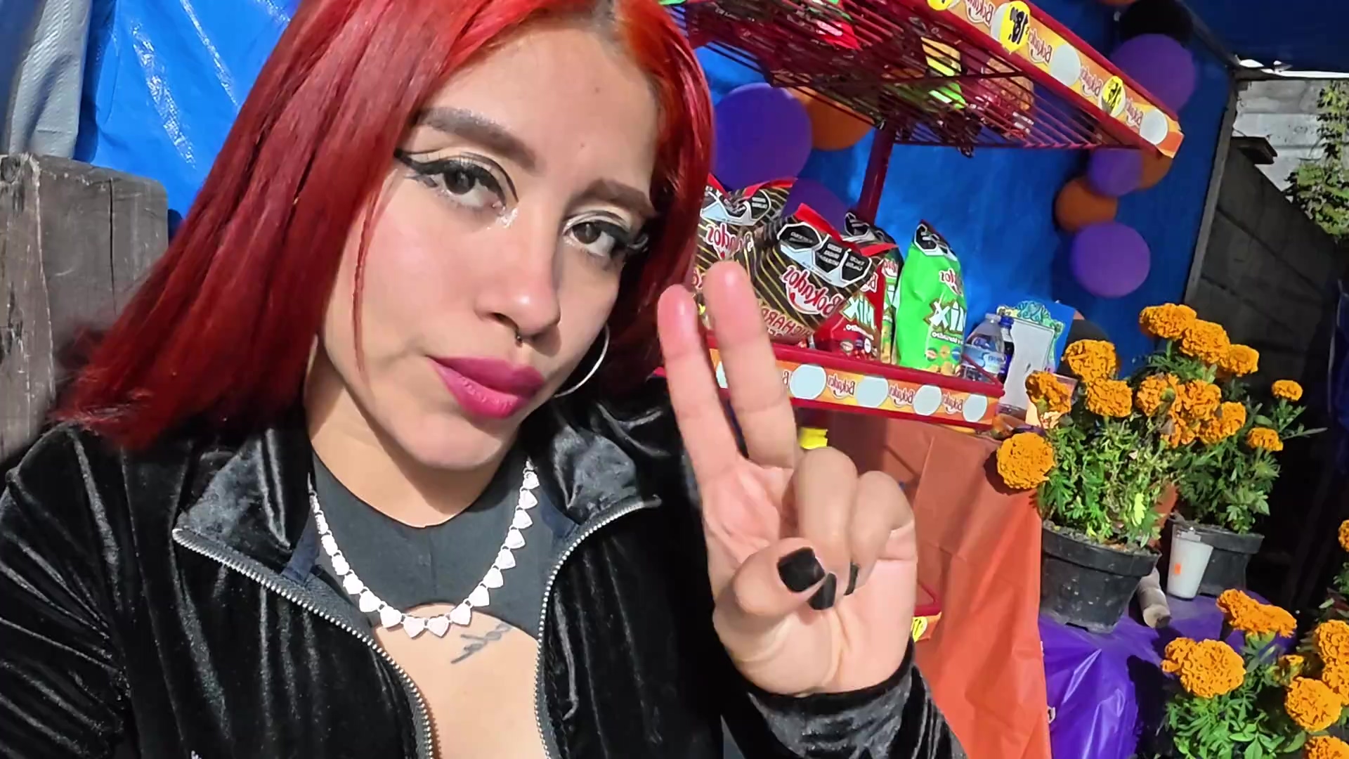 Pelirroja latina obtiene los cuatro para un intenso anal pov