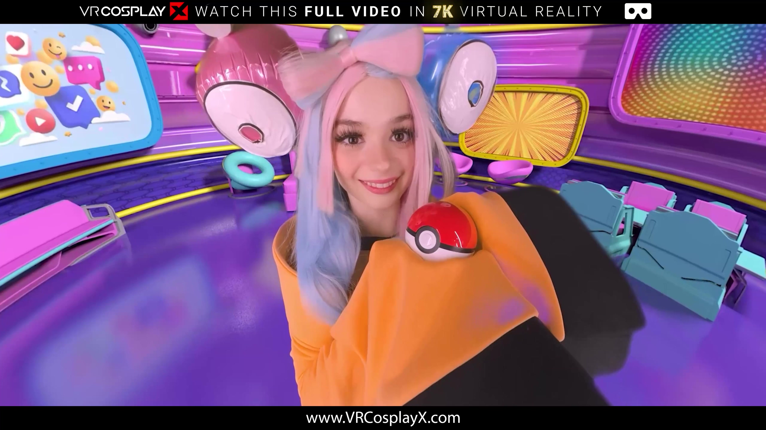 Pequeña juega como la adolescente Pokémon Violet y recibe una paliza en sus pechos firmes en POV