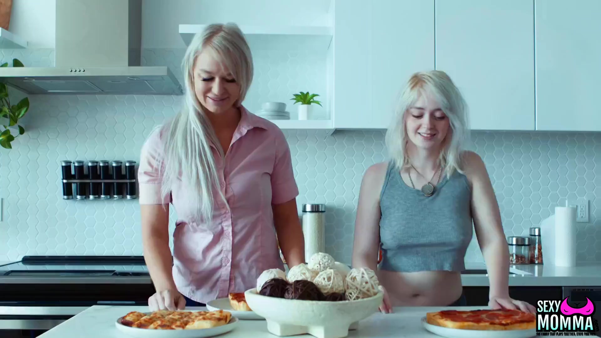 Acción familiar de Annie Archer y London River’s Hot Kitchen