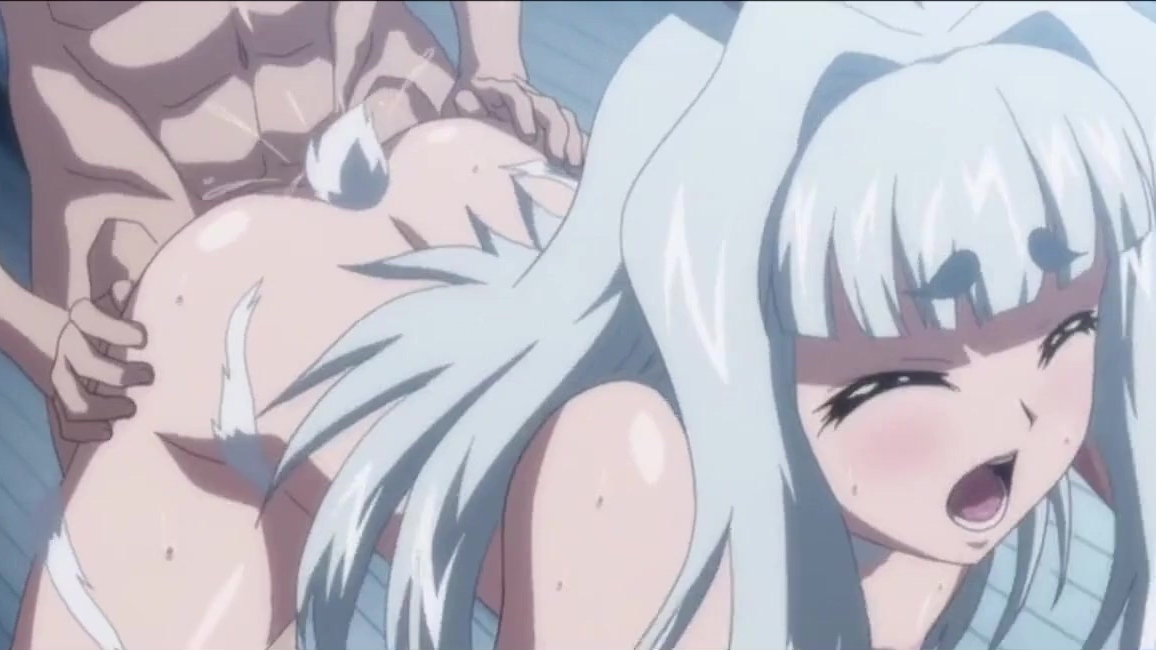 Hentai: Niña de pelo blanco es brutalmente azotada y llena de semen.